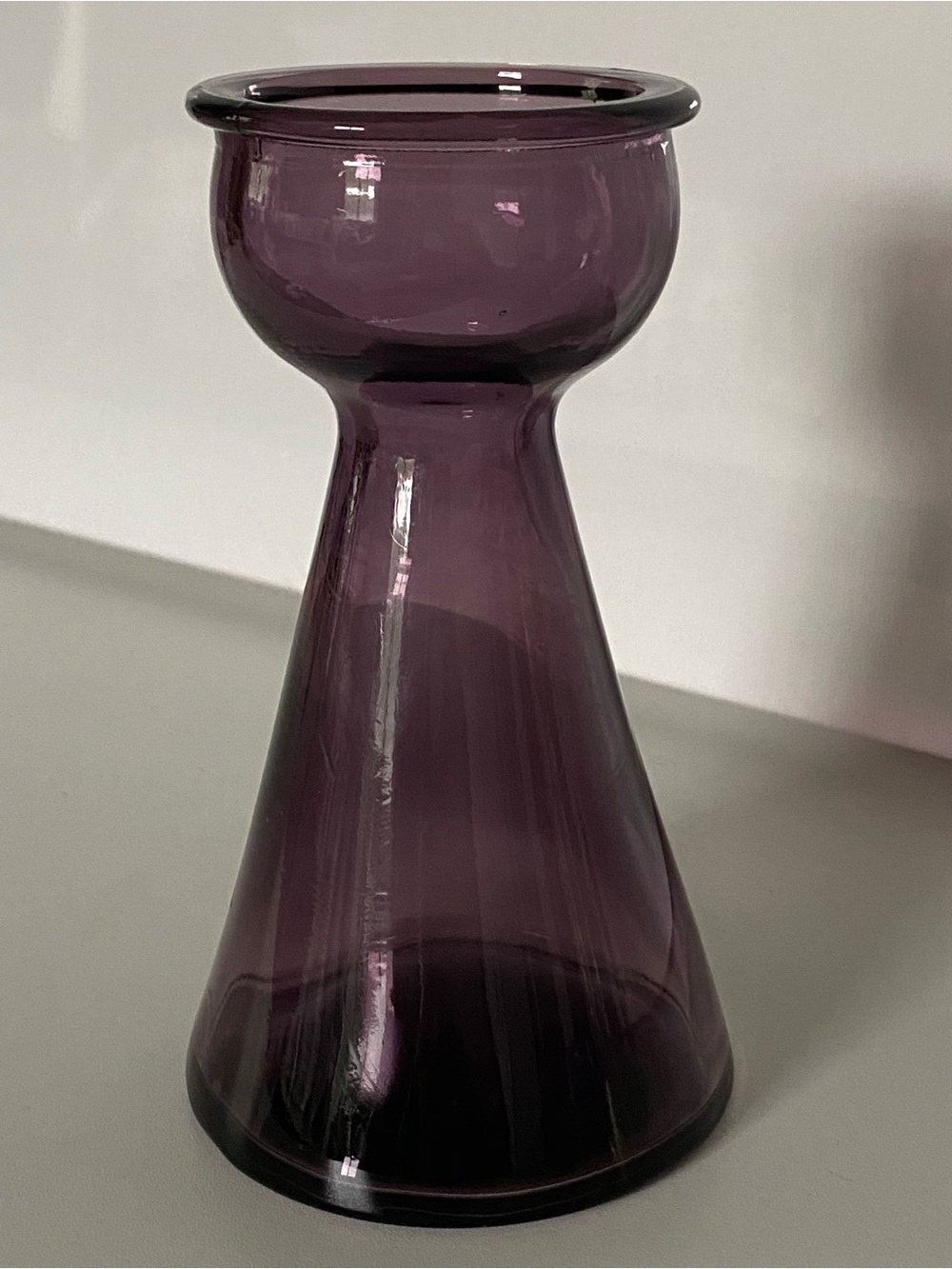 Vintage Amethyst Purple Glass Bulb Forcing Vase 5.5” Hyacinth Tapered Base EUC